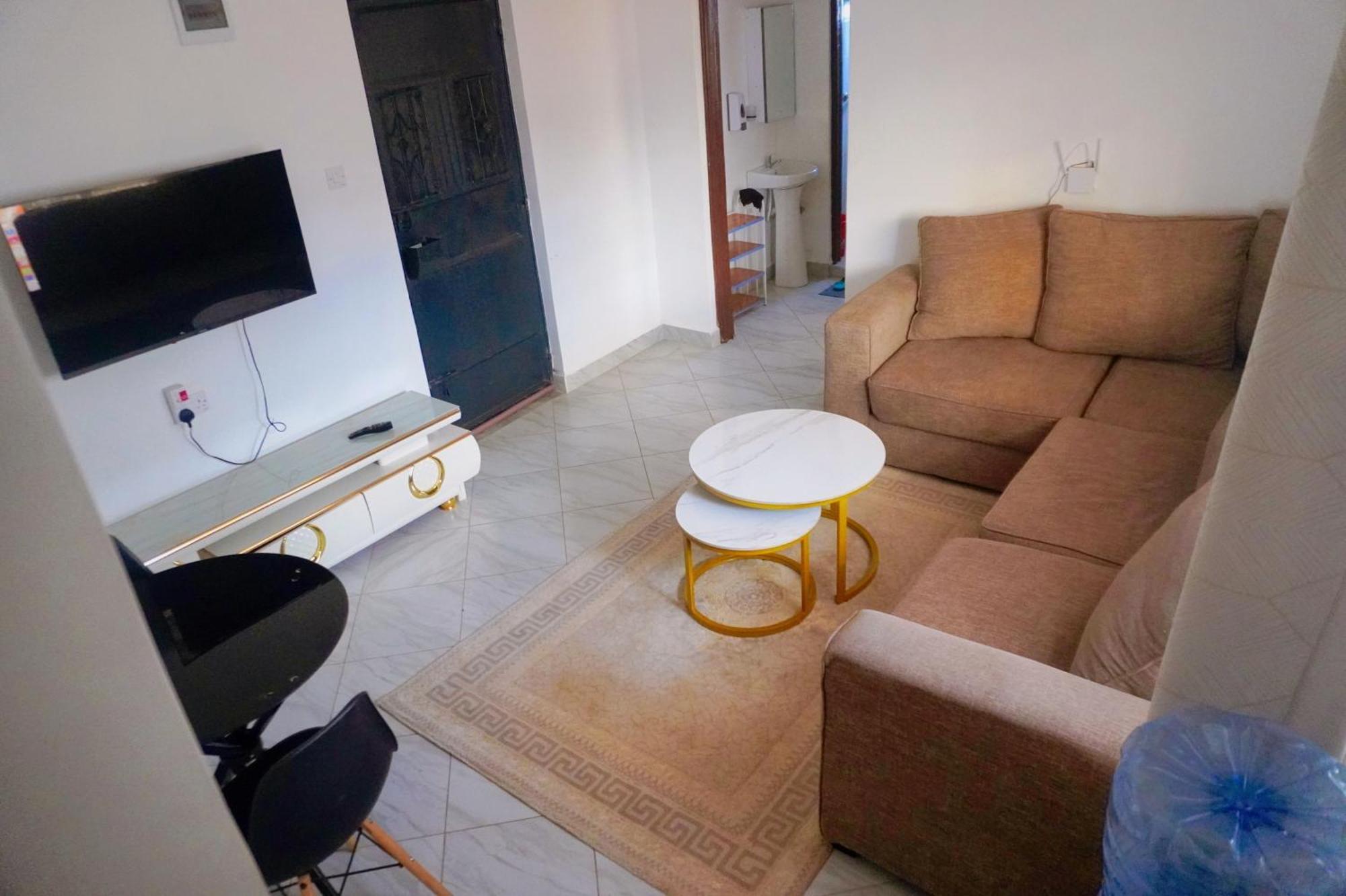 Mzinyi Homes Voi Exterior foto